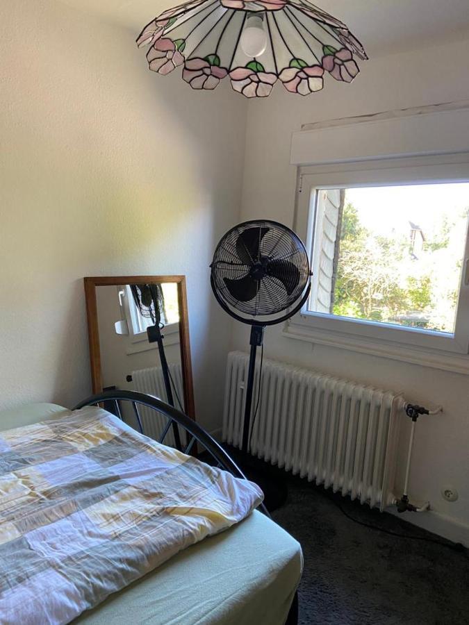 Privates Appartment Ferienwohnung Im Einfamilienhaus Düsseldorf Extérieur photo